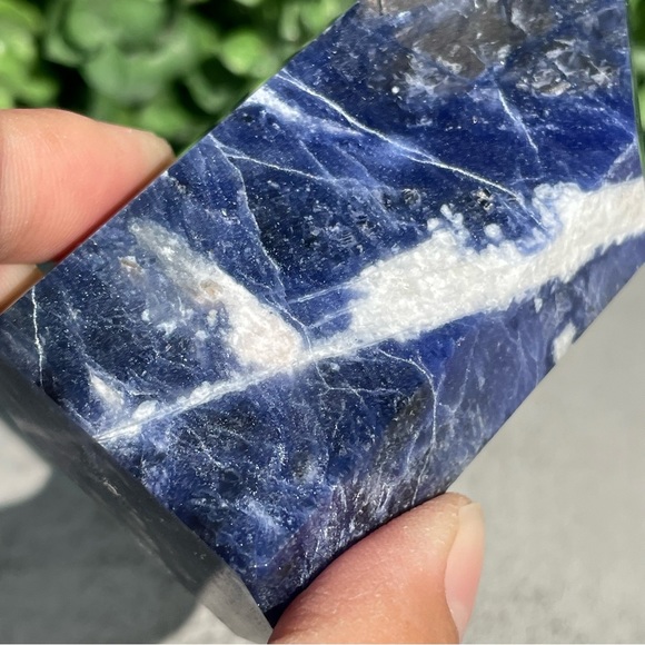 Sodalite Crystal Tower - Picture 7 of 17